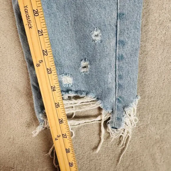 Abercrombie & Fitch Jeans Womens 28/6 Light Wash Blue Denim Distressed Mom Jean - Picture 12 of 12